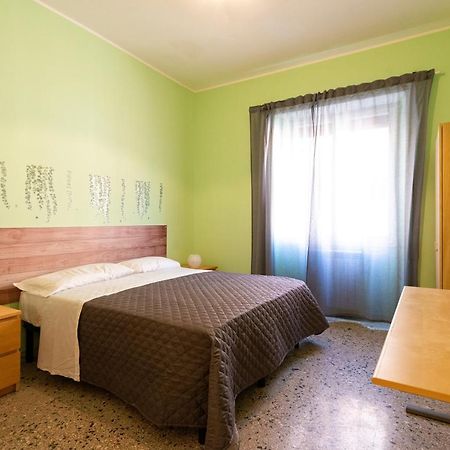 Di Fronte Alla Basilica Di San Paolo Apartment Roma Ngoại thất bức ảnh